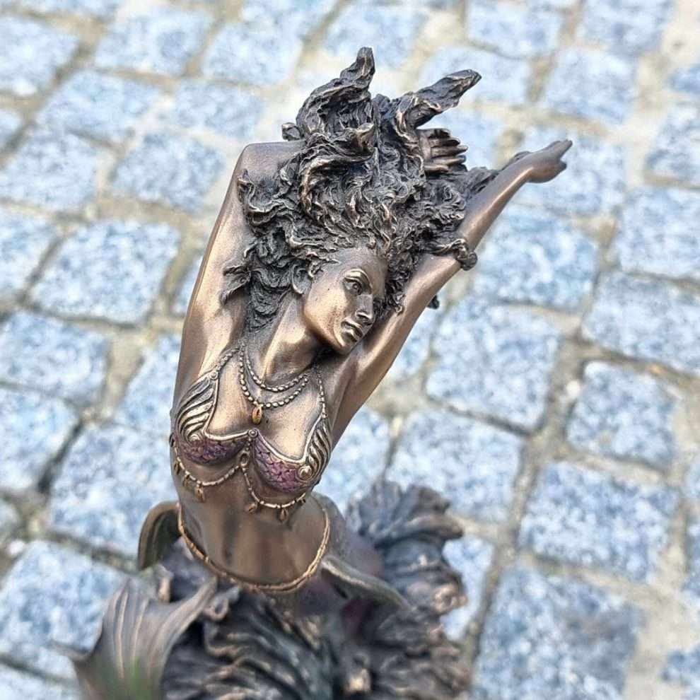 Estátua de Iemanjá para venda - Sol Lua Milfontes