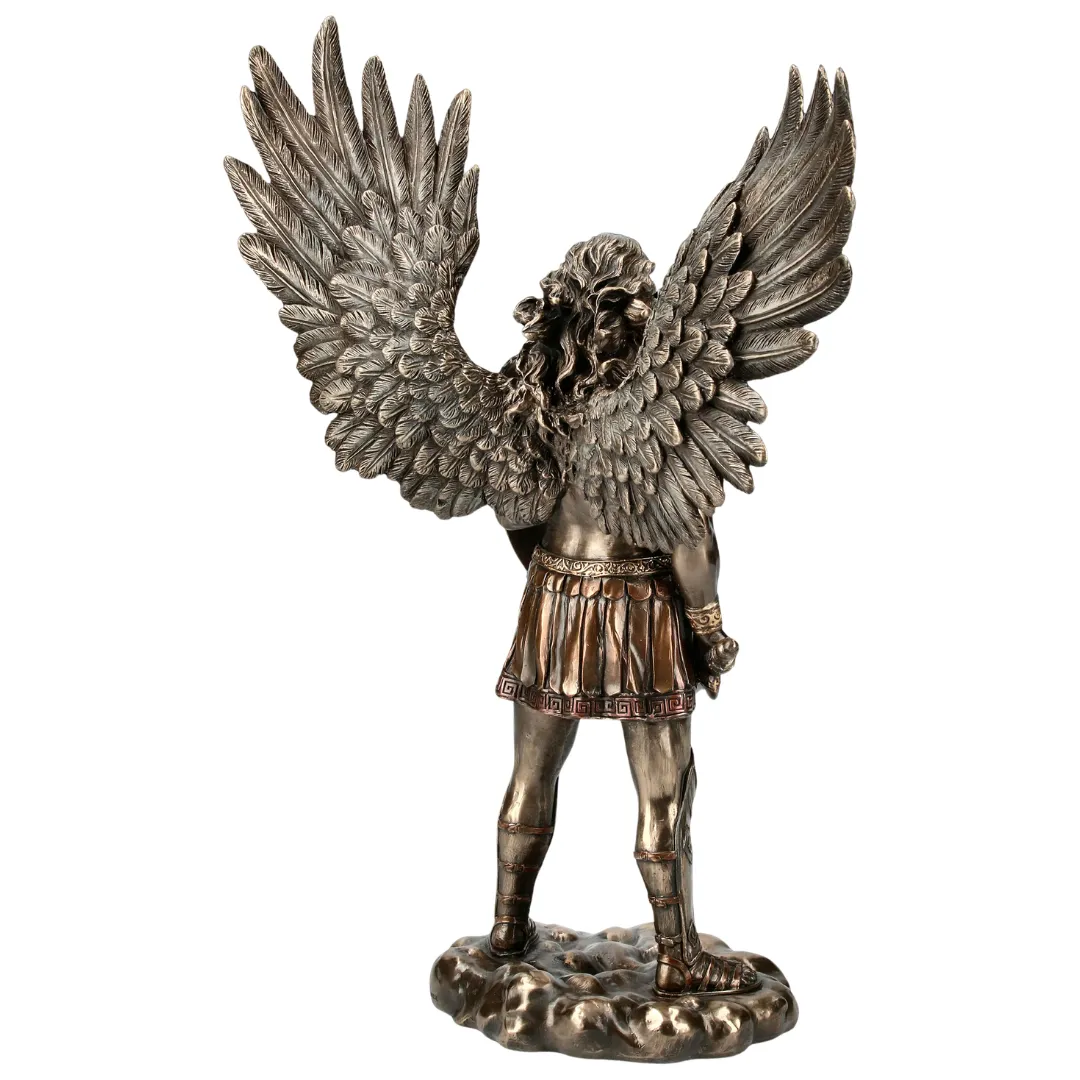 Estátua Arcanjo Miguel disponível na Sol Lua Milfontes