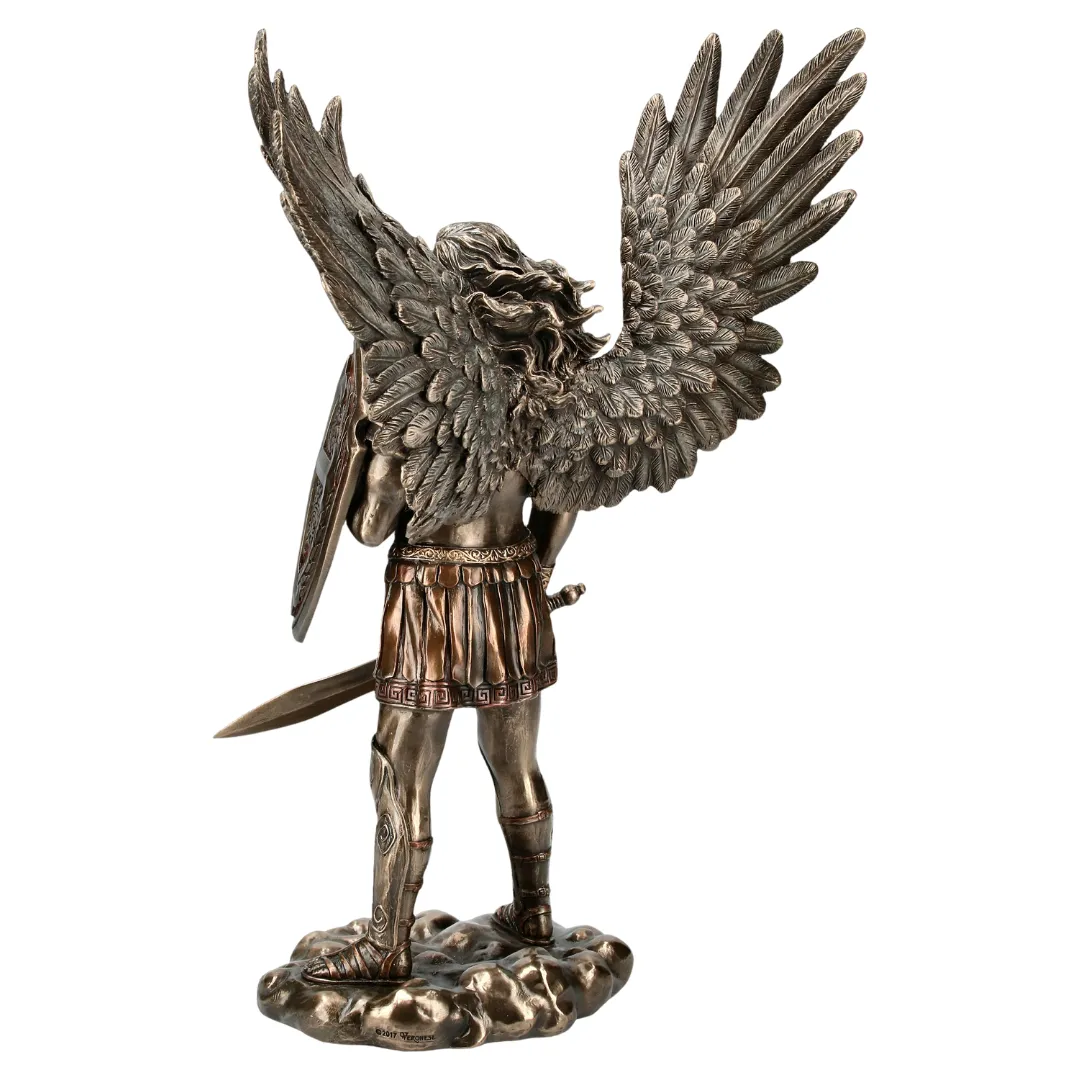Estátua Arcanjo Miguel, uma fonte de inspiração e segurança