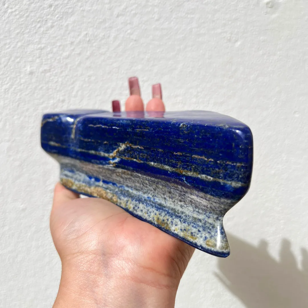 Pedra lápis lazúli decorativa para meditação e harmonização energética