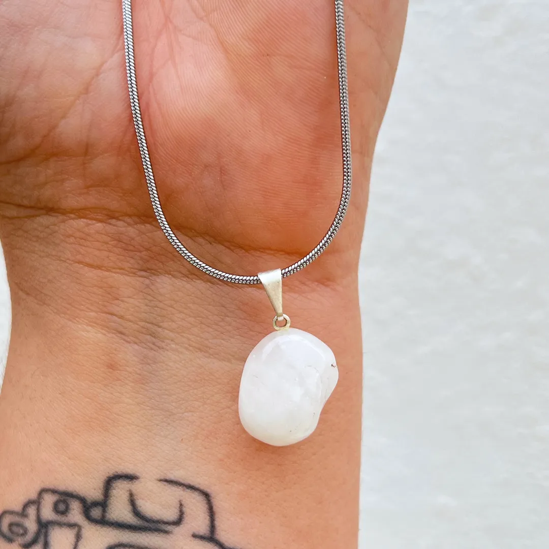 Pendente quartzo branco polido em pedra natural brilhante