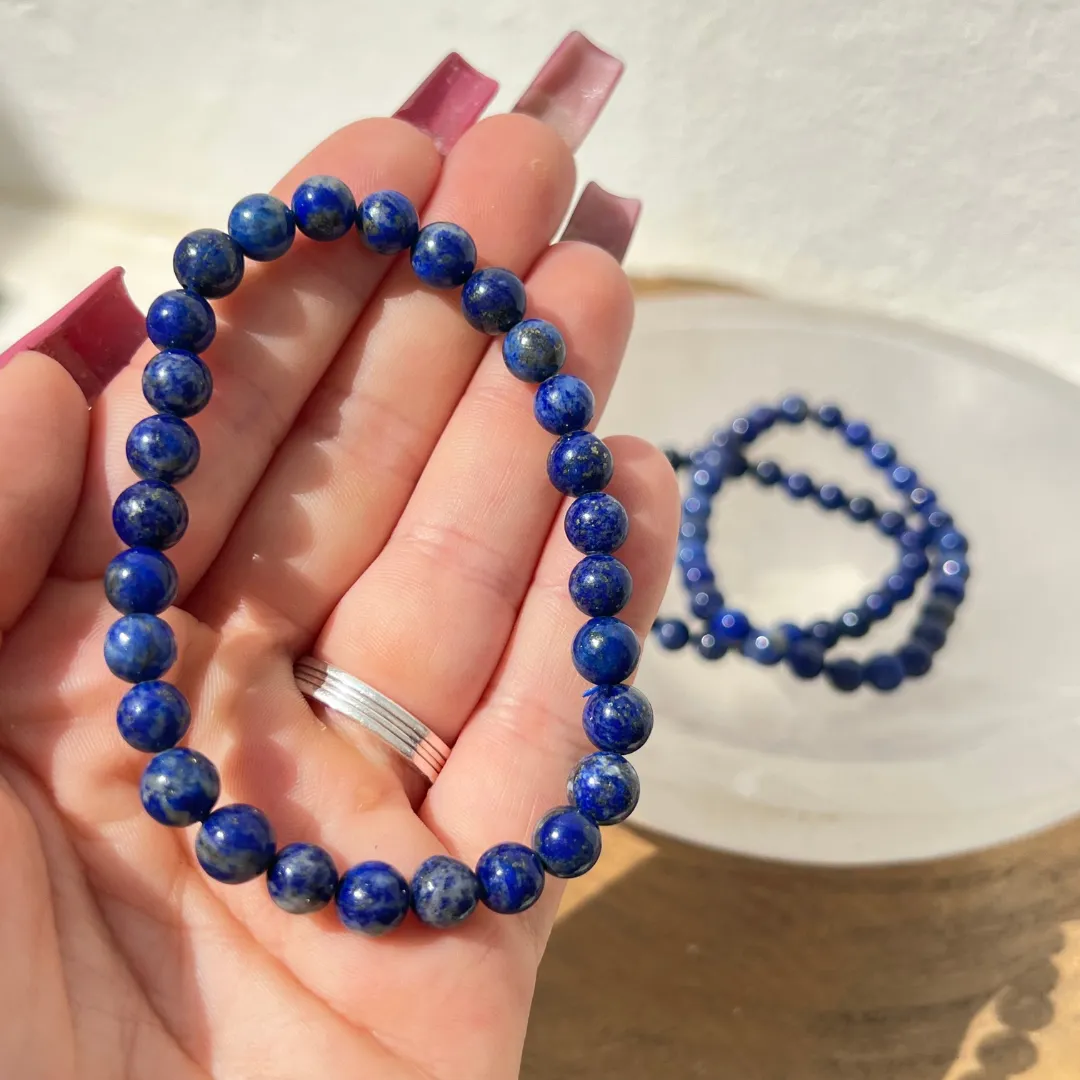 Pulseira lápis lazuli 6mm com pedras naturais azuis