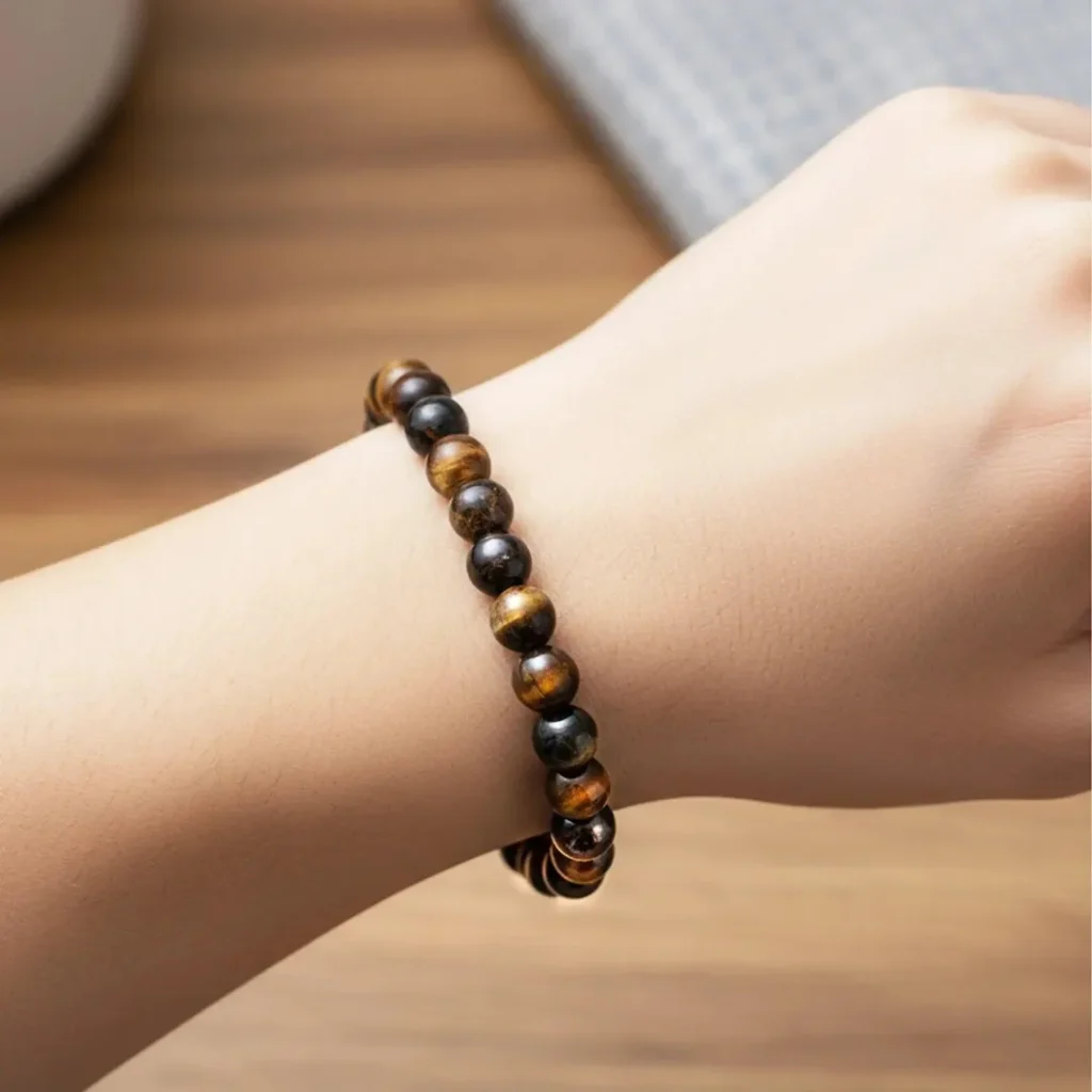 Pulseira Olho de Falcão 6mm disponível na Sol Lua Milfontes