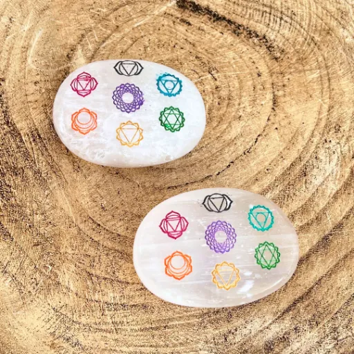 Sabonete Selenite 7 Chakras ajuda no equilibrio energético.
