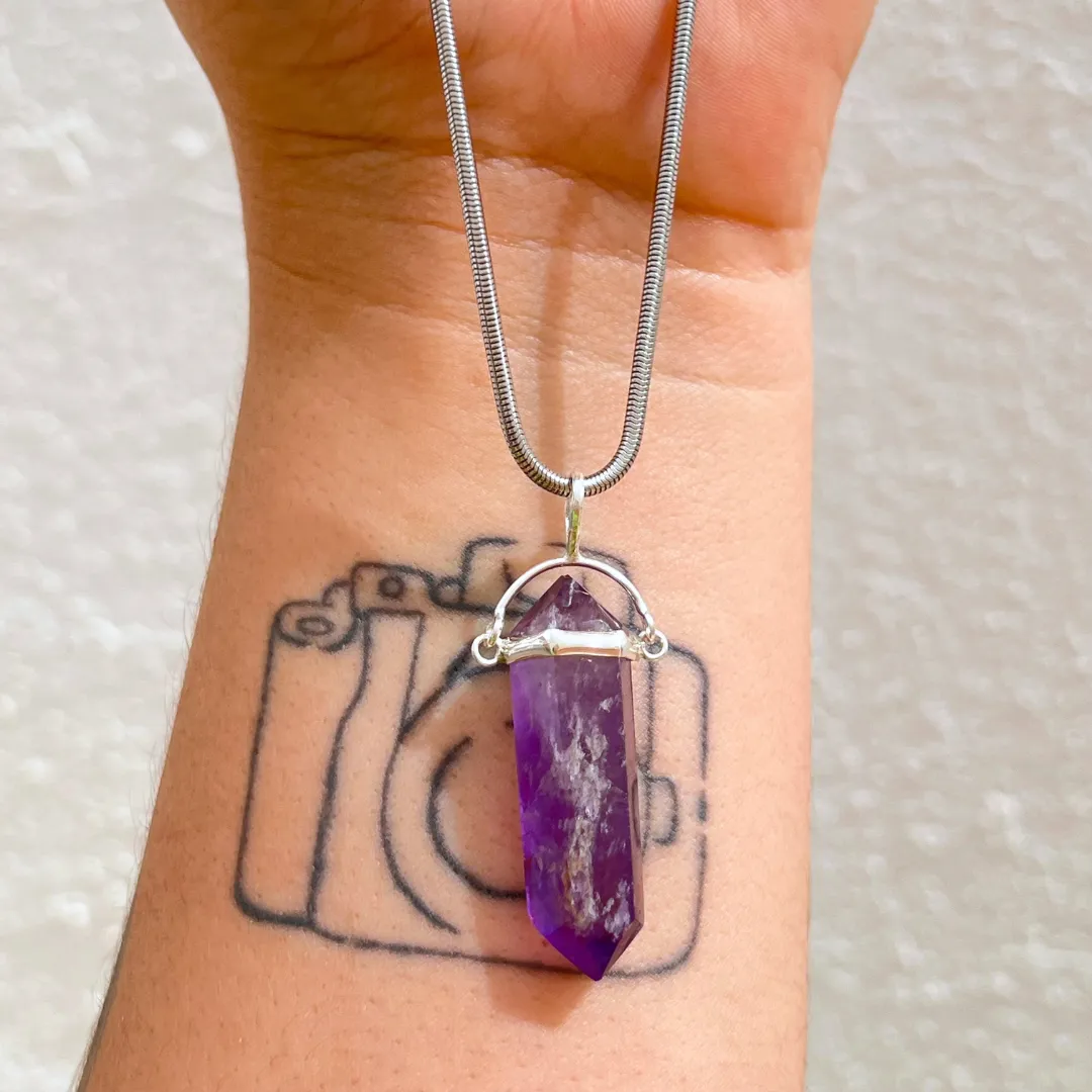 Pendente ametista biterminado com cristal roxo natural de dupla terminação
