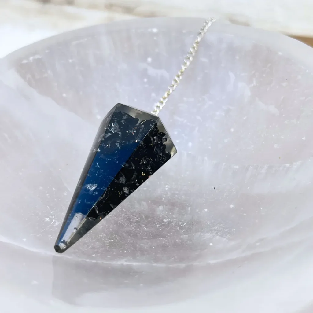 Pêndulo Orgonite Turmalina Negra disponivel na Sol Lua Milfontes