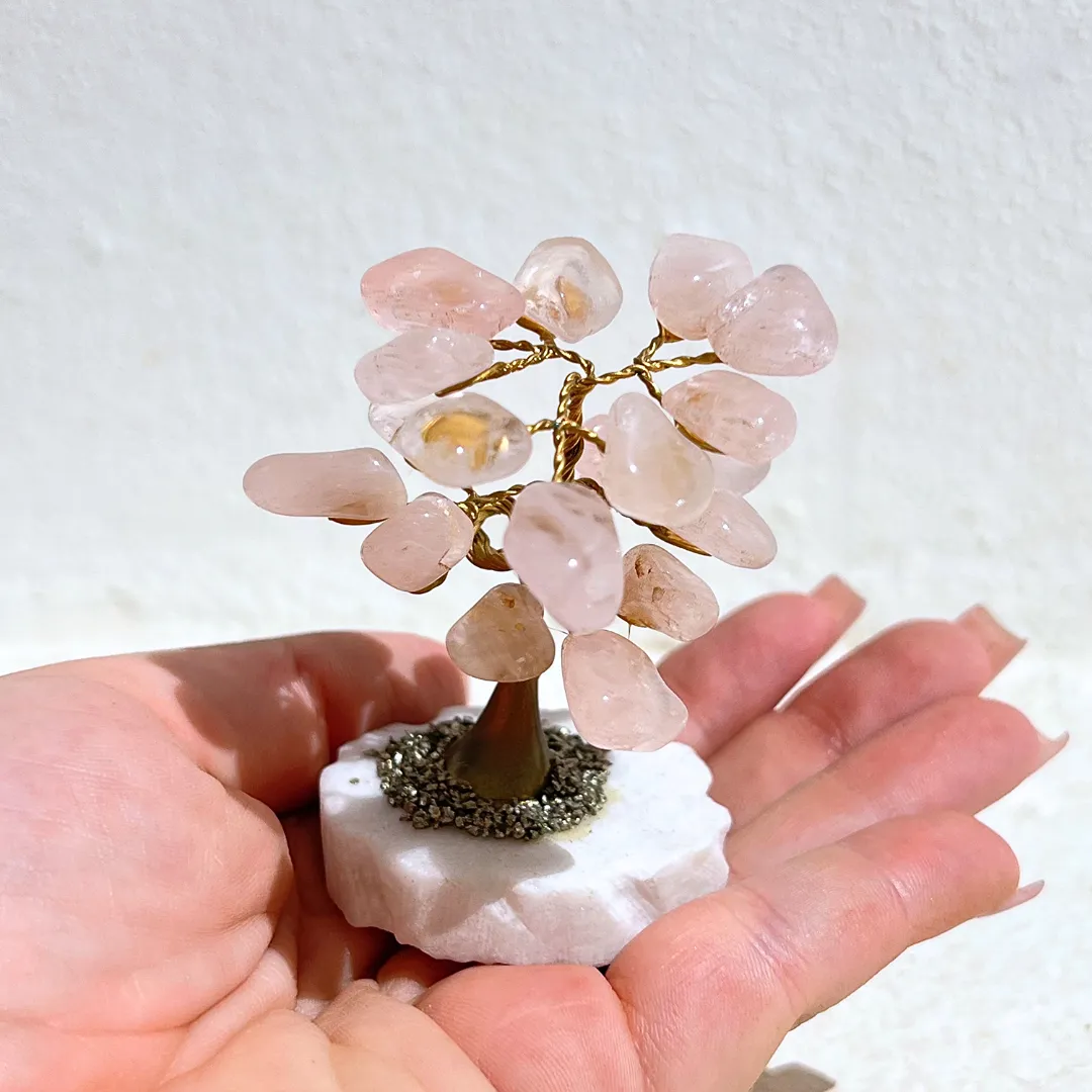 Árvore Quartzo Rosa 7cm , pedra do amor