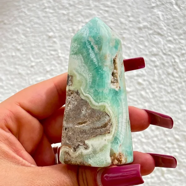 Gerador aragonite azul ligado à meditação e relaxamento espiritual