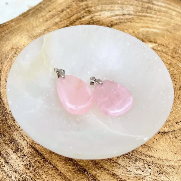 Pendente Quartzo Rosa em cristal natural energético disponivel na Sol Lua Milfontes