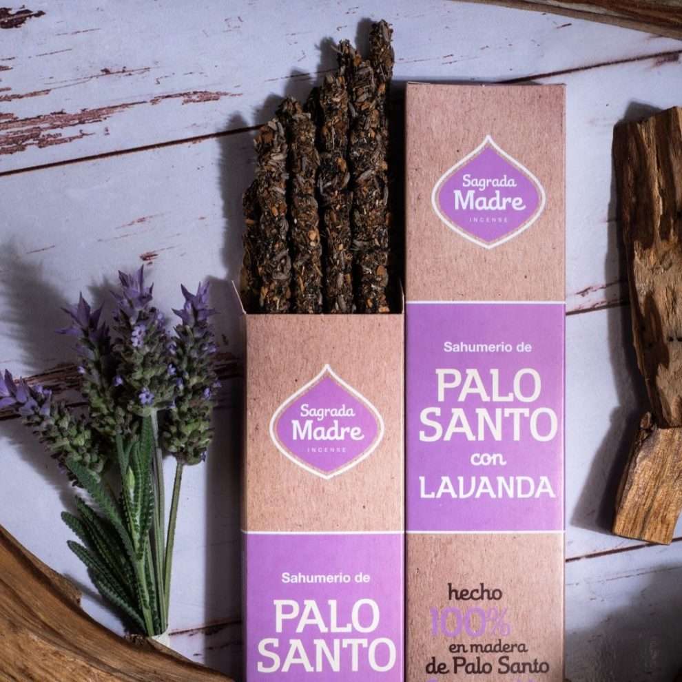Incenso artesanal pau santo e lavanda