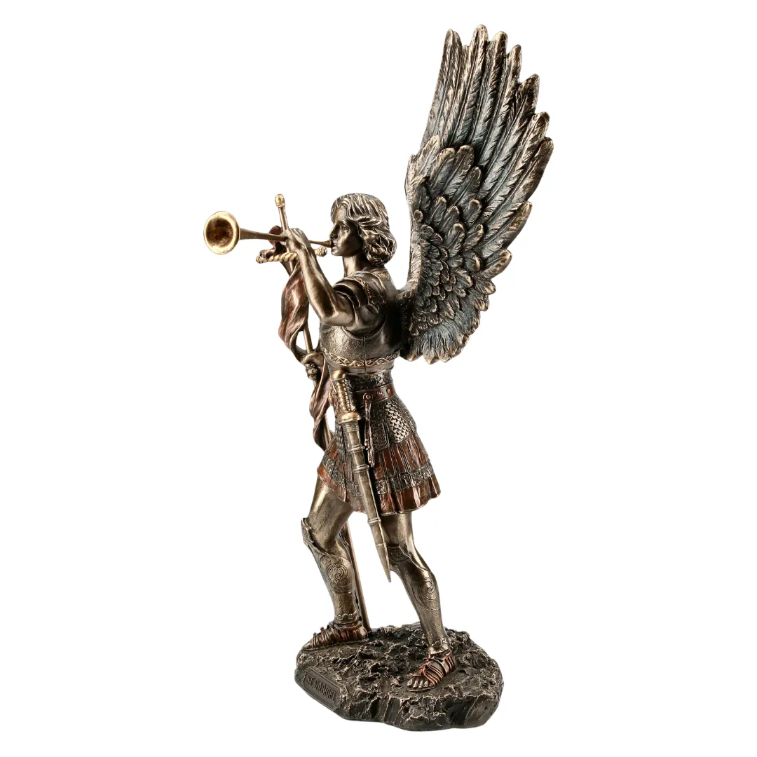 Estátua de Arcanjo Gabriel com energia de paz e serenidade