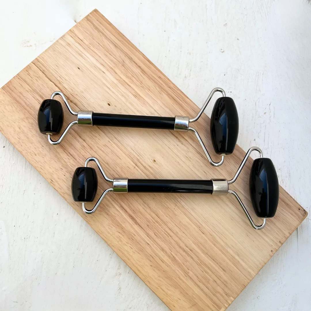 Roller de obsidiana natural preta brilhante para rosto