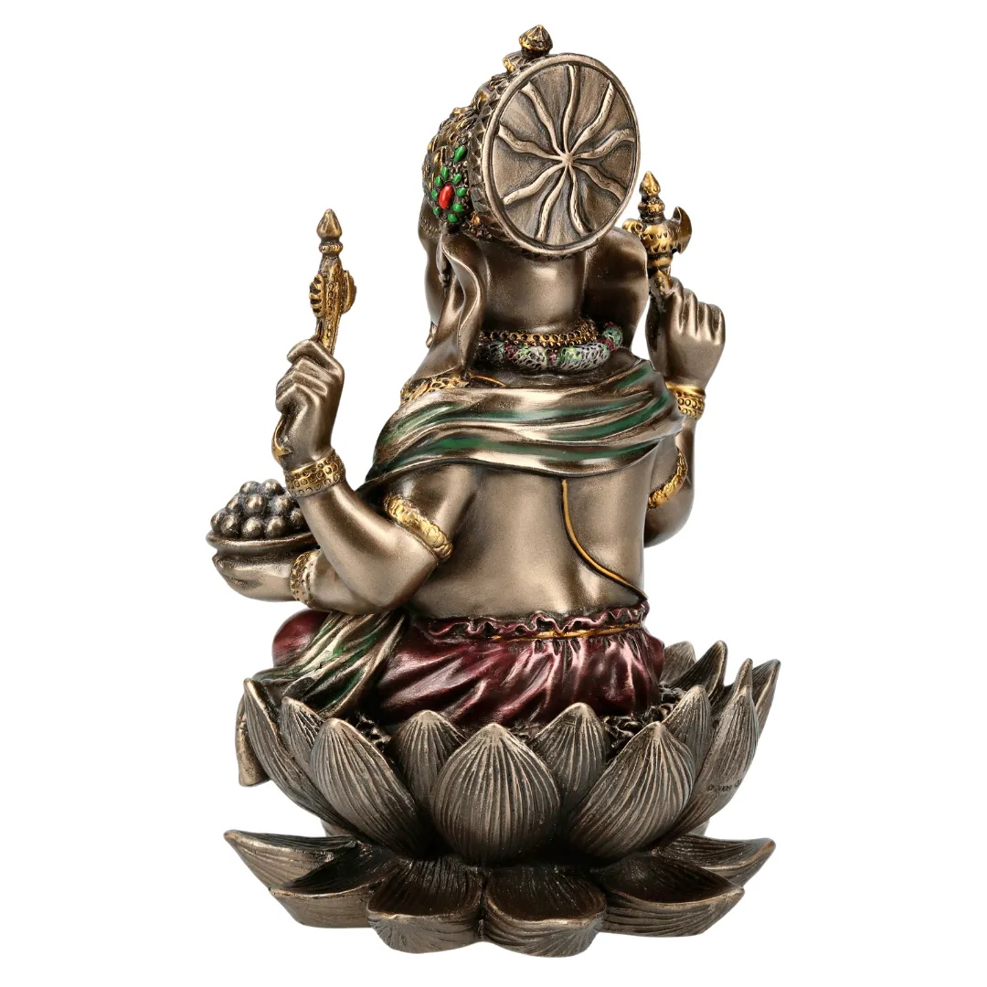 Parte traseira da estátua Ganesha acabamento detalhado