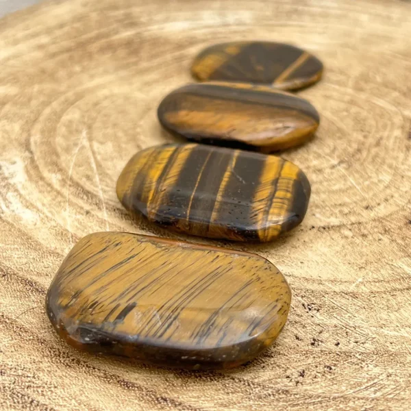 Pedra olho de tigre plano para meditação e harmonização energética