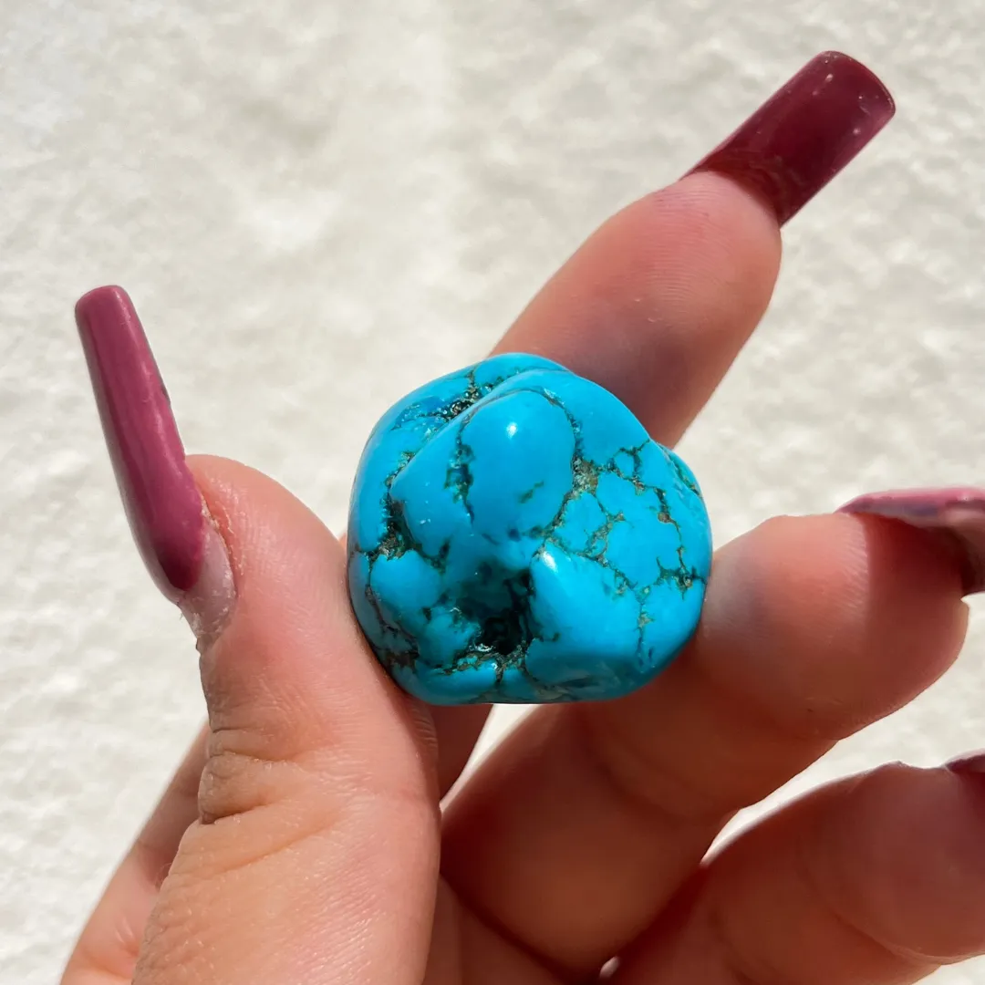 Turquesa em cristal natural azul para energia positiva e bem-estar