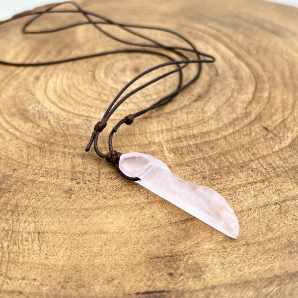 Fio Talismã Quartzo Rosa disponivel na Sol Lua Milfontes