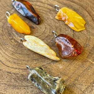 Pendentes âmbar naturais