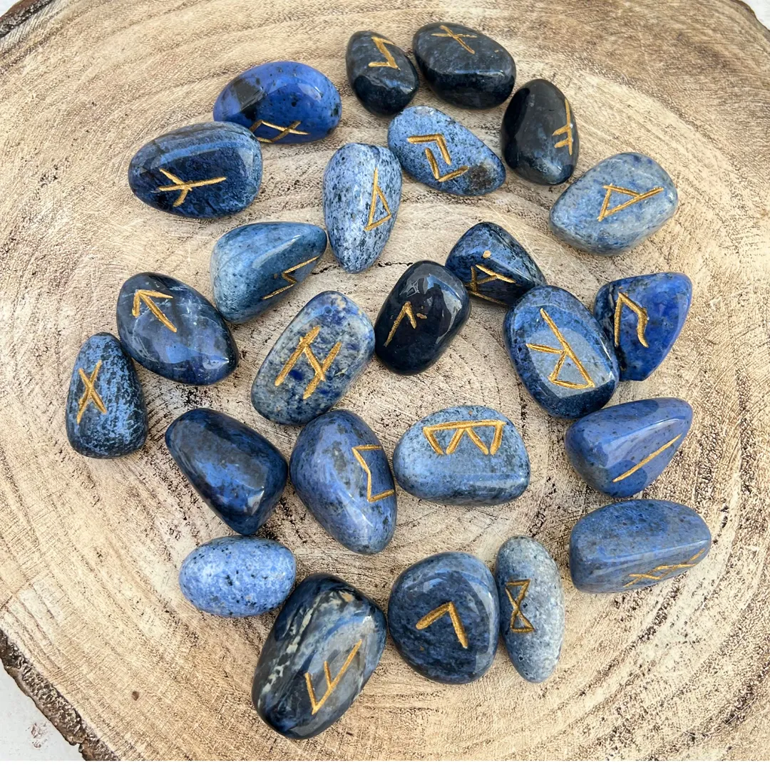 Runas Quartzo Azul para Cura Emocional e Clareza Mental