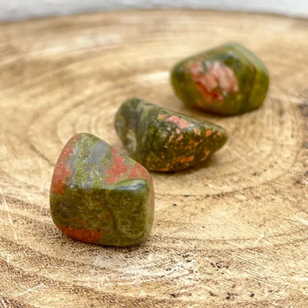 Cristal unakite para decoração espiritual e energia positiva disponivel na Sol Lua Milfontes