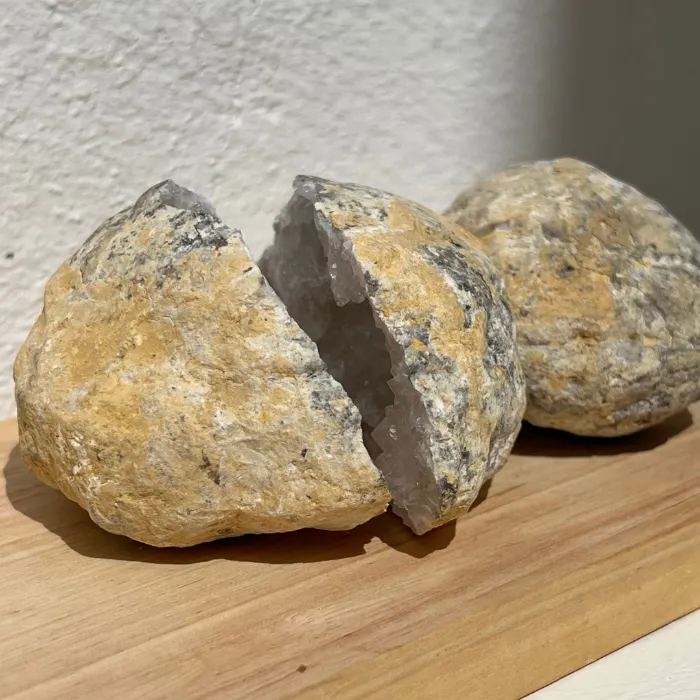 Geodes Quartzo Cristal Ajudam a limpar energias negativas da casa, escritório, loja, salas de terapia...