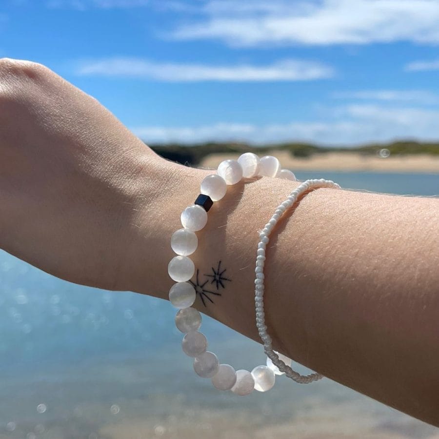 Pulseira Selenite com Hematite - 8mm