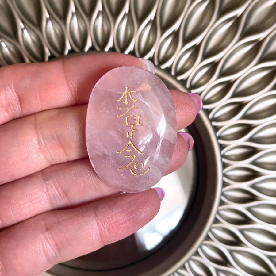 Cristal Quartzo Rosa para Amor e Harmonia