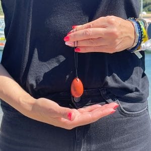 Ovo Yoni de jaspe vermelho 