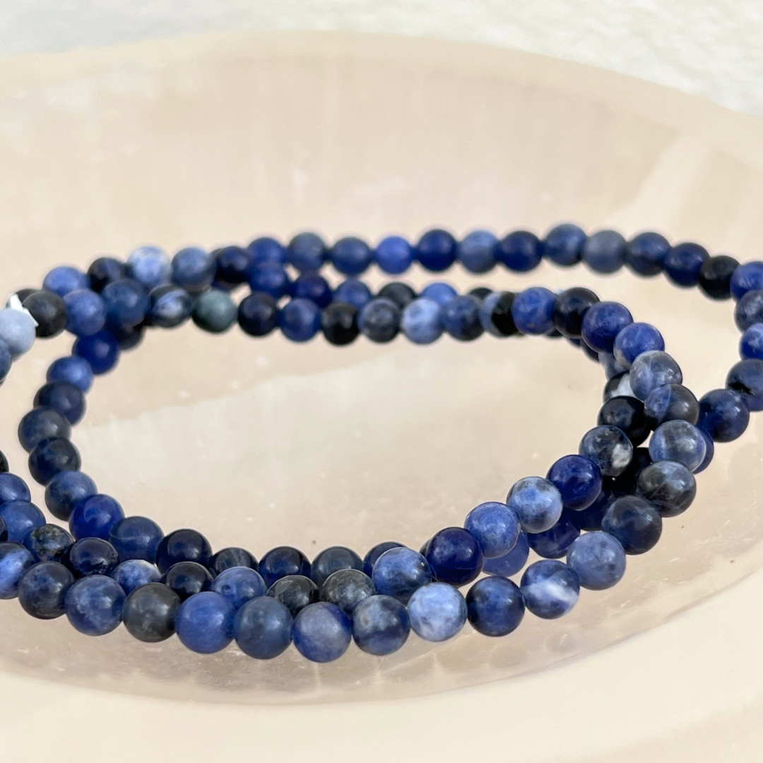 Pulseira Sodalite – A PEDRA DA INTUIÇÃO E PROTEÇÃO ESPIRITUAL.