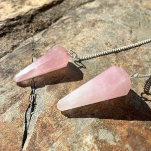 Cristal Quartzo Rosa para Amor e Harmonia