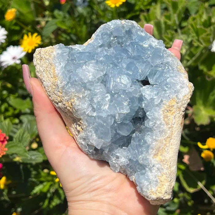 Drusa Celestite conhecida como a pedra dos desejos