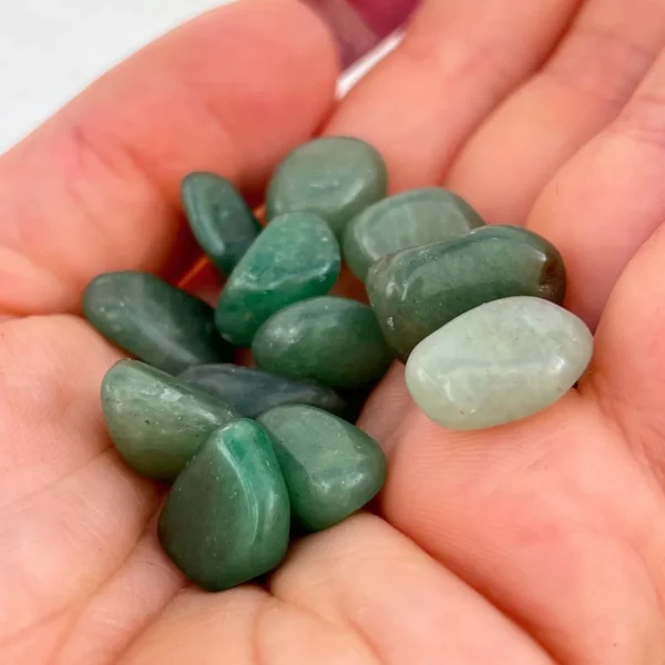 Quartzo verde em cristal natural para prosperidade e bem-estar espiritual