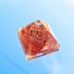 Pirâmide Orgonite Cornalina - 3x3 Cm