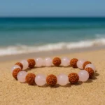 Pulseira Rudraksha e Quartzo Rosa – 8mm