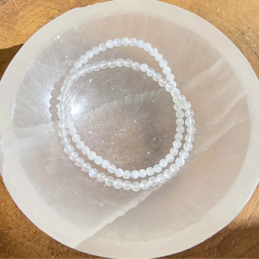 Compre Pulseira Pedra Da Lua 4mm na Sol Lua Milfontes