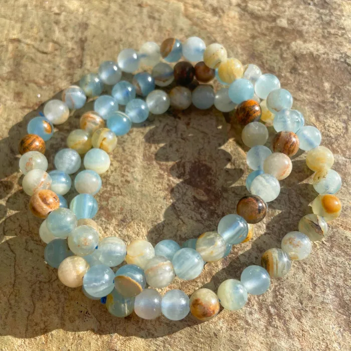Calcite azul uma pedra que auxilia o Chakra da Garganta
