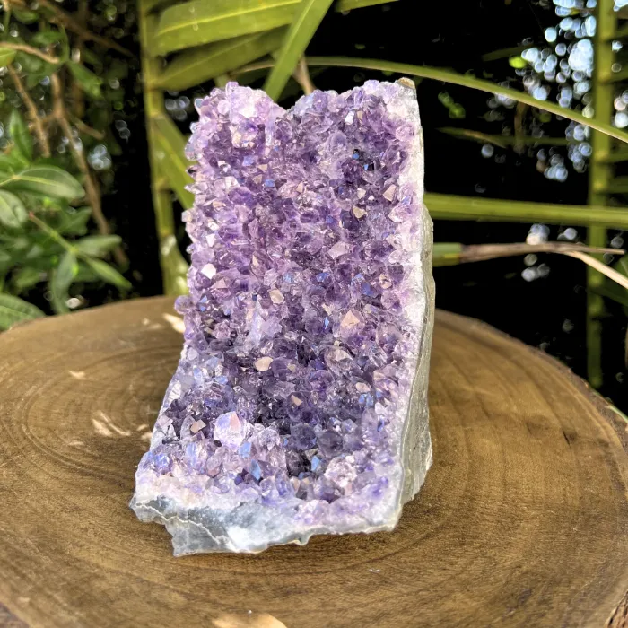 Drusa de Ametista, pedra dos signos aquário, peixes e virgem.