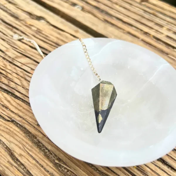 Compra pêndulos de cristal natural na Sol Lua Milfontes