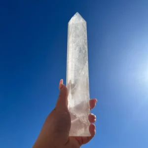 Eleve a energia do seu espaço com um dos cristais mais poderosos, quartzo cristal Gerador.