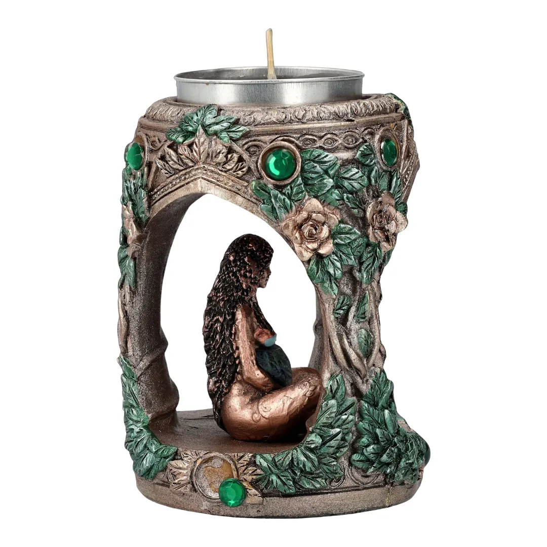 Porta-Velas Deusa Gaia pintada e moldada á mão