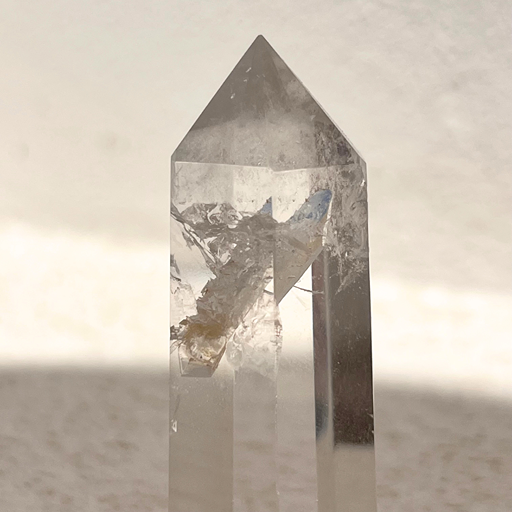 Gerador quartzo cristal disponíveis na Sol Lua milfontes, em Vila Nova de Milfontes