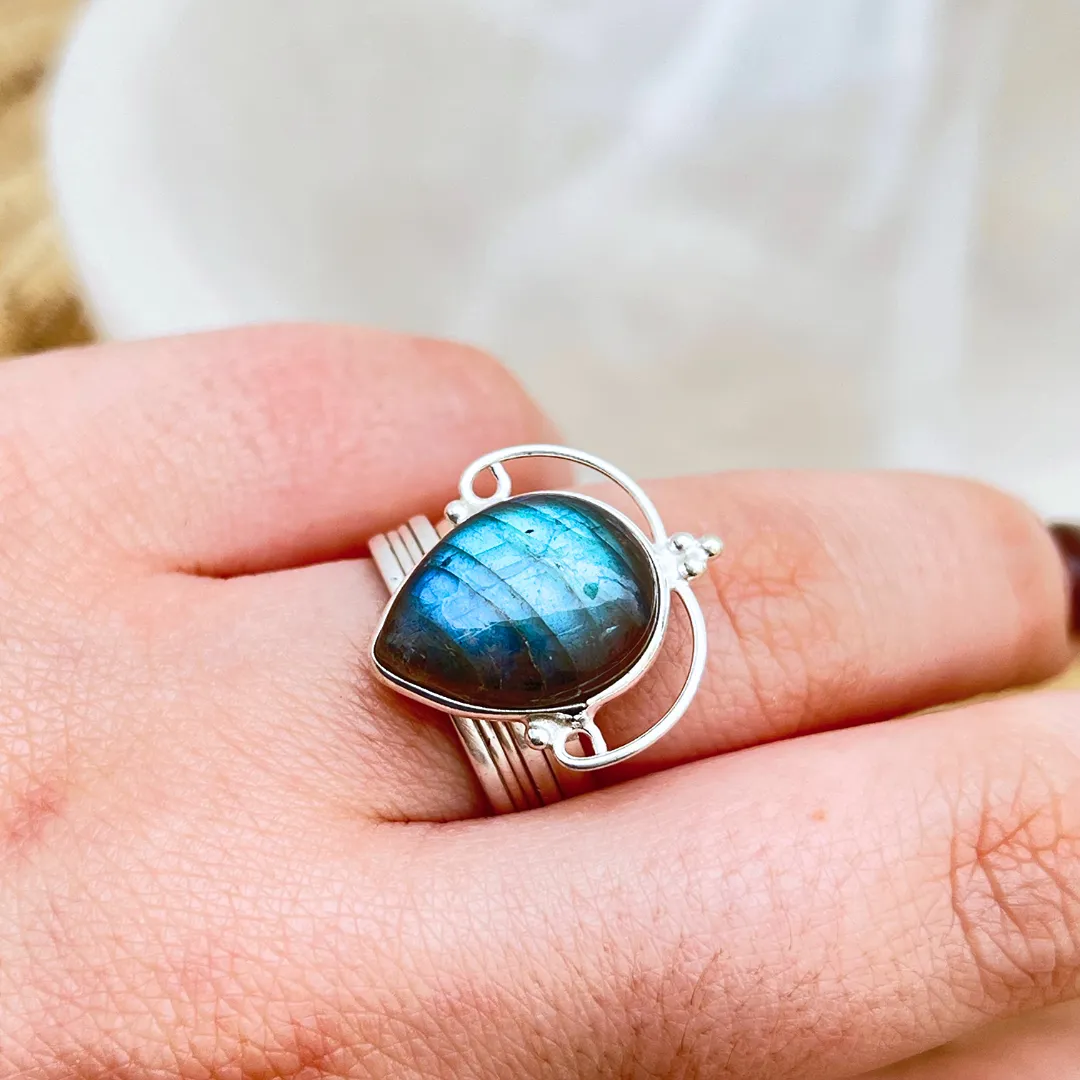 Anel Labradorite em prata ley