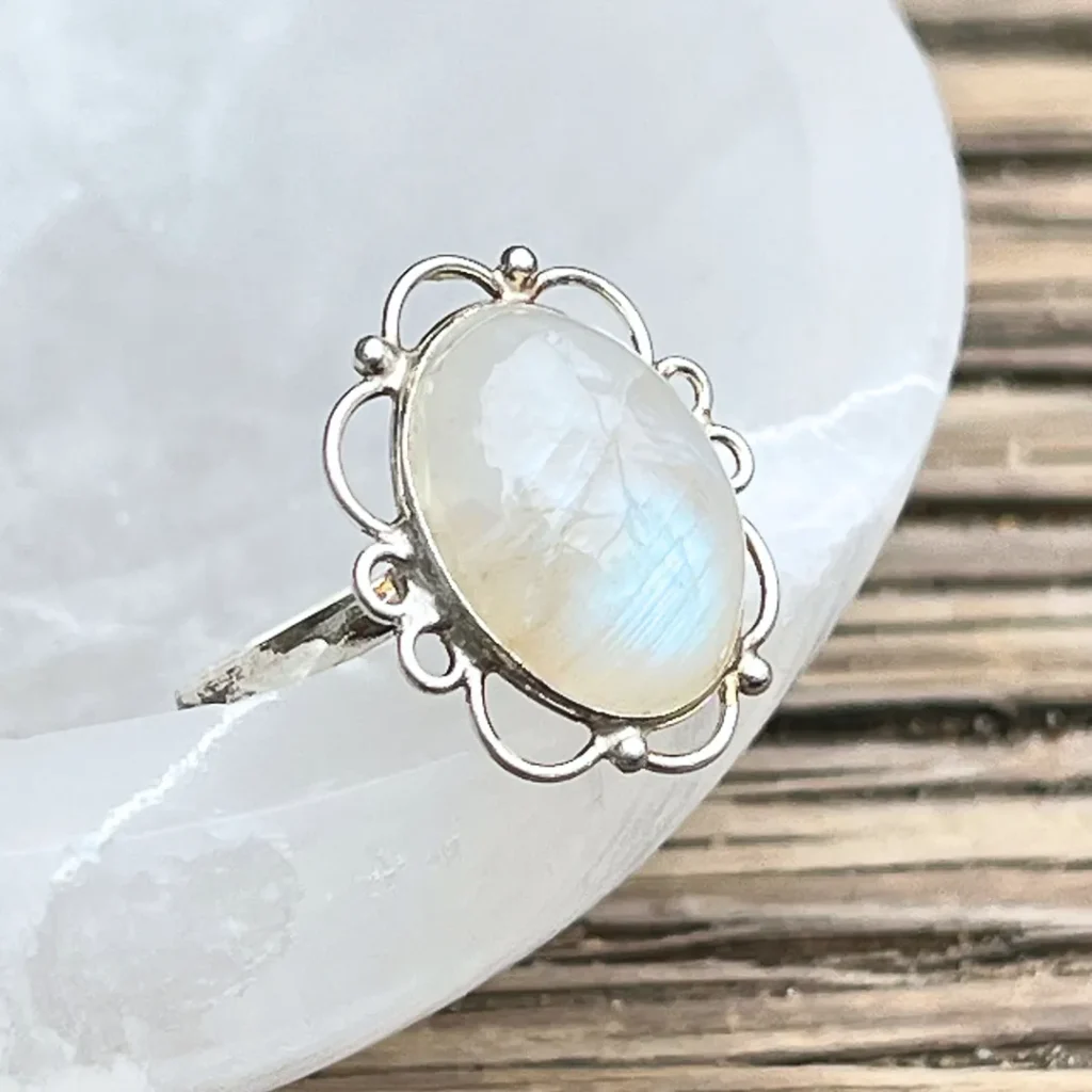 Anel Pedra Da Lua , cristal 100% natual