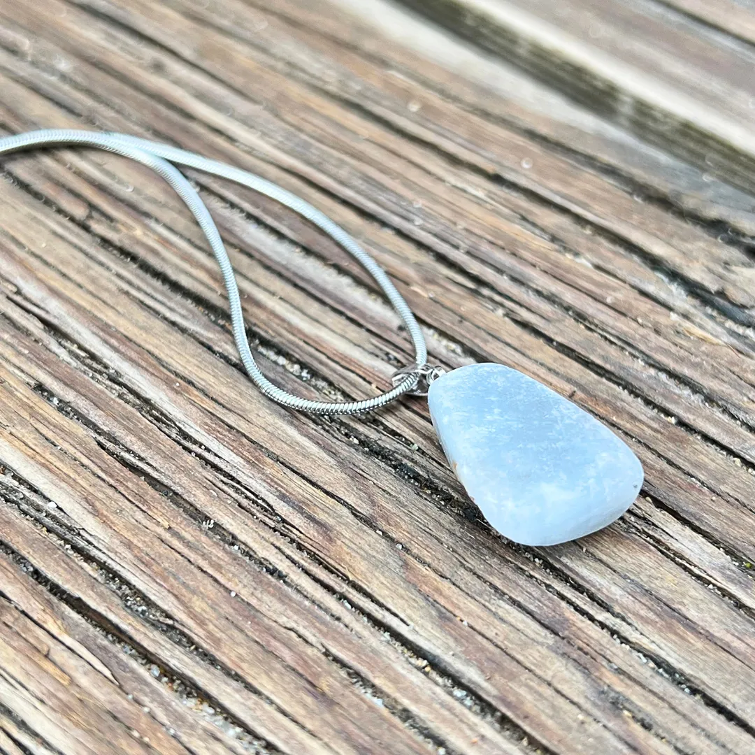 Pendente Celestite disponivel na Sol Lua milfontes