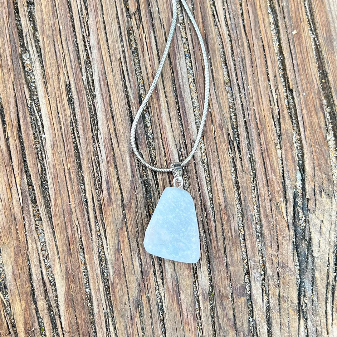 Pendente de Celestite, pedra dos desejos