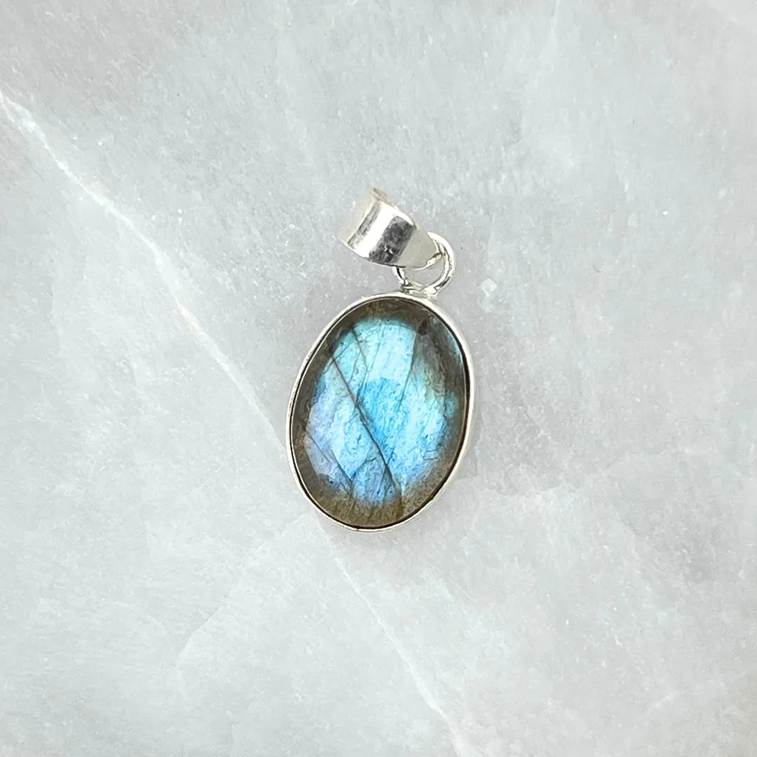 Pendente Labradorite Redondo em Vila Nova de Milfontes