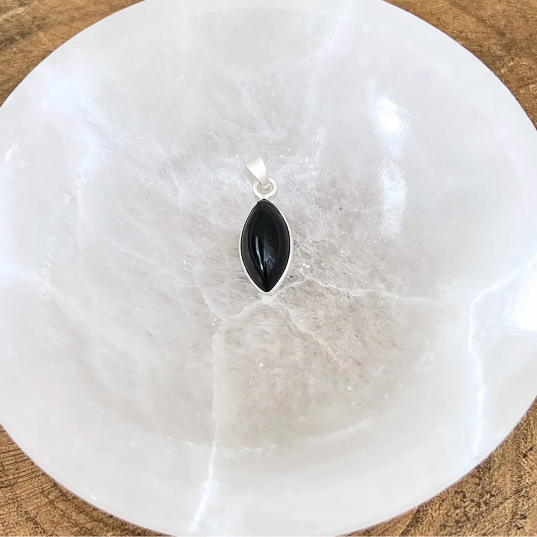 Compre Pendente Ónix na Sol Lua Milfontes