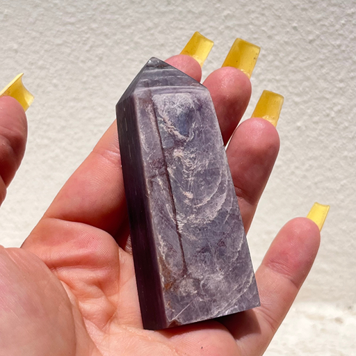 Gerador de Lepidolite disponíveis na Sol Lua Milfontes, em Vila Nova de Milfontes
