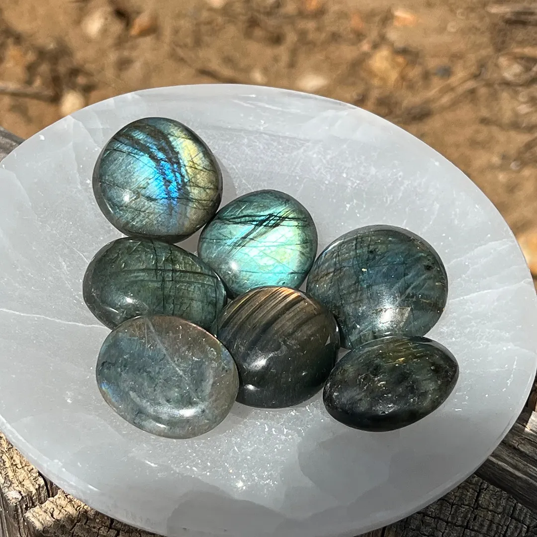 Compre Labradorite Grande na Sol Lua Milfontes