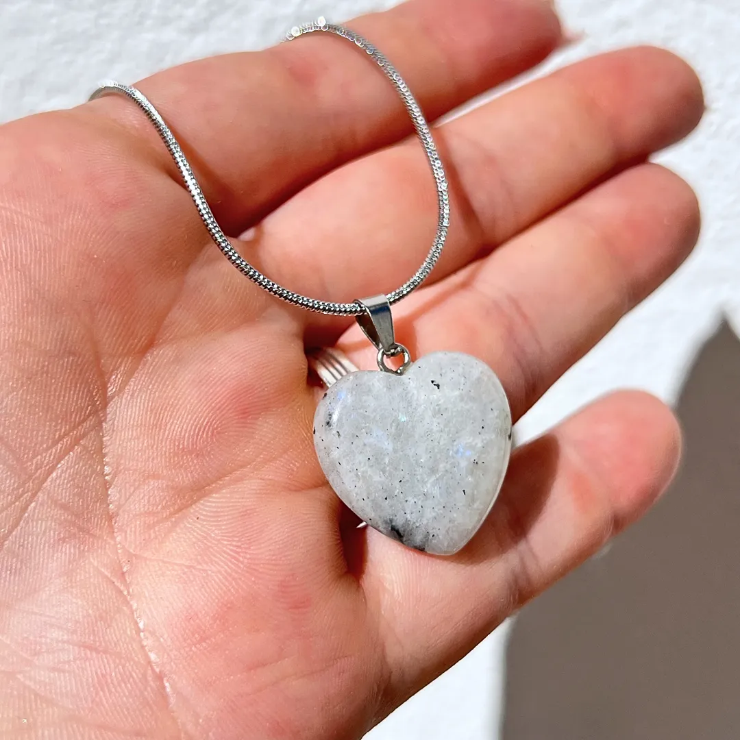 Pendente Coração Pedra Da Lua, pedra da energia feminina