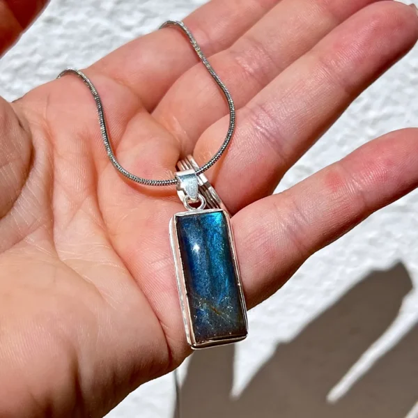Pendente Labradorite Rectangular em Vila Nova de Milfontes